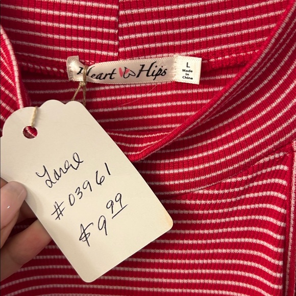 (3) Woman’s Size Large - Picture 5 of 5